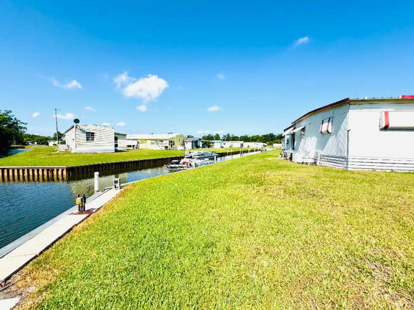 18 Henry Drive a Winter Haven, FL Mobile or Manufactured Home for Sale